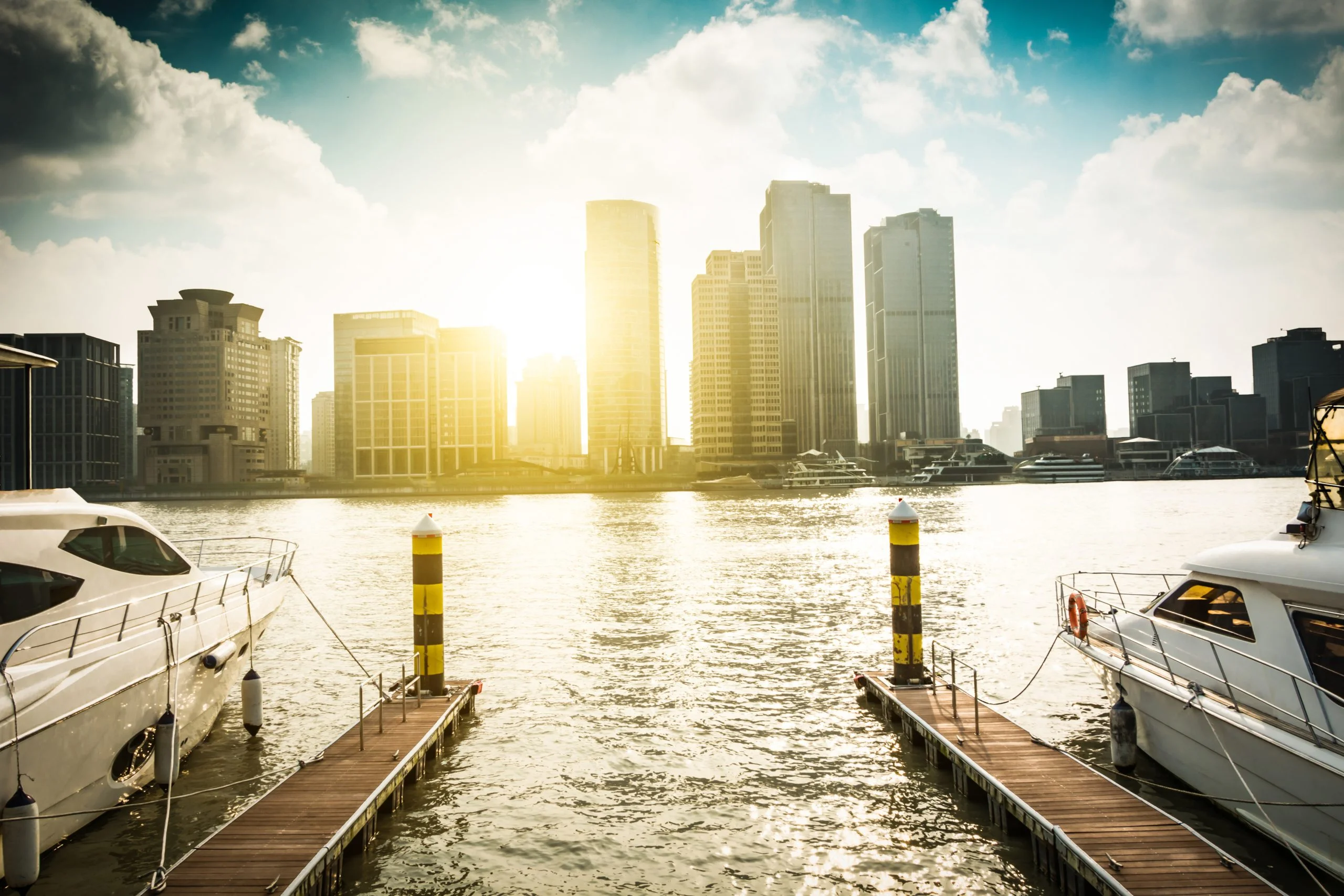 Experience The Luxury For Every Budget : Yacht Rental Dubai Price Yacht Rental Dubai Price